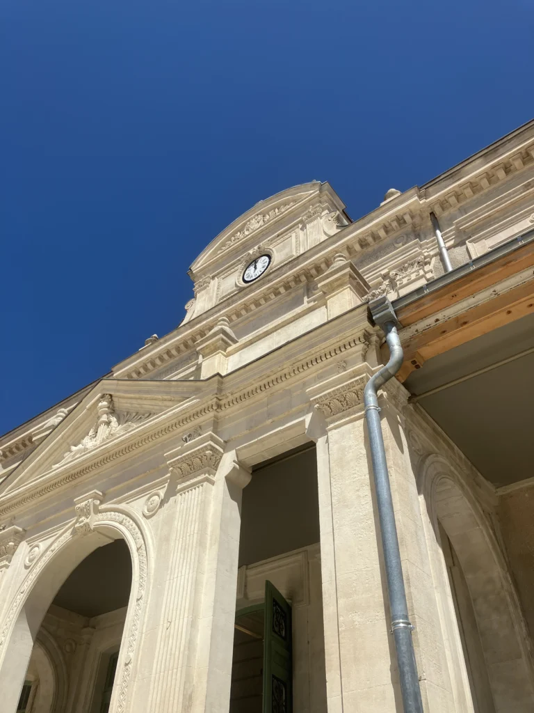 villa créative avignon, supramuros avignon, université d’avignon, site pasteur avignon, restructuration patrimoine avignon, réhabilitation bâtiment historique, ingénierie avignon, B ingénierie, projet architectural avignon, aménagement urbain avignon, patrimoine universitaire avignon, conception VRD avignon, suivi de chantier avignon, rénovation centre historique avignon, projet culturel avignon, construction durable avignon